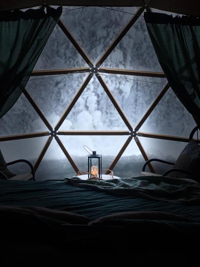 Aurora Igloo Fireplace-Heated Tents In A Secret Forest With Private Jacuzzi And Shared Sauna Bathroom And Dog Friendly Rovaniemi Dış mekan fotoğraf