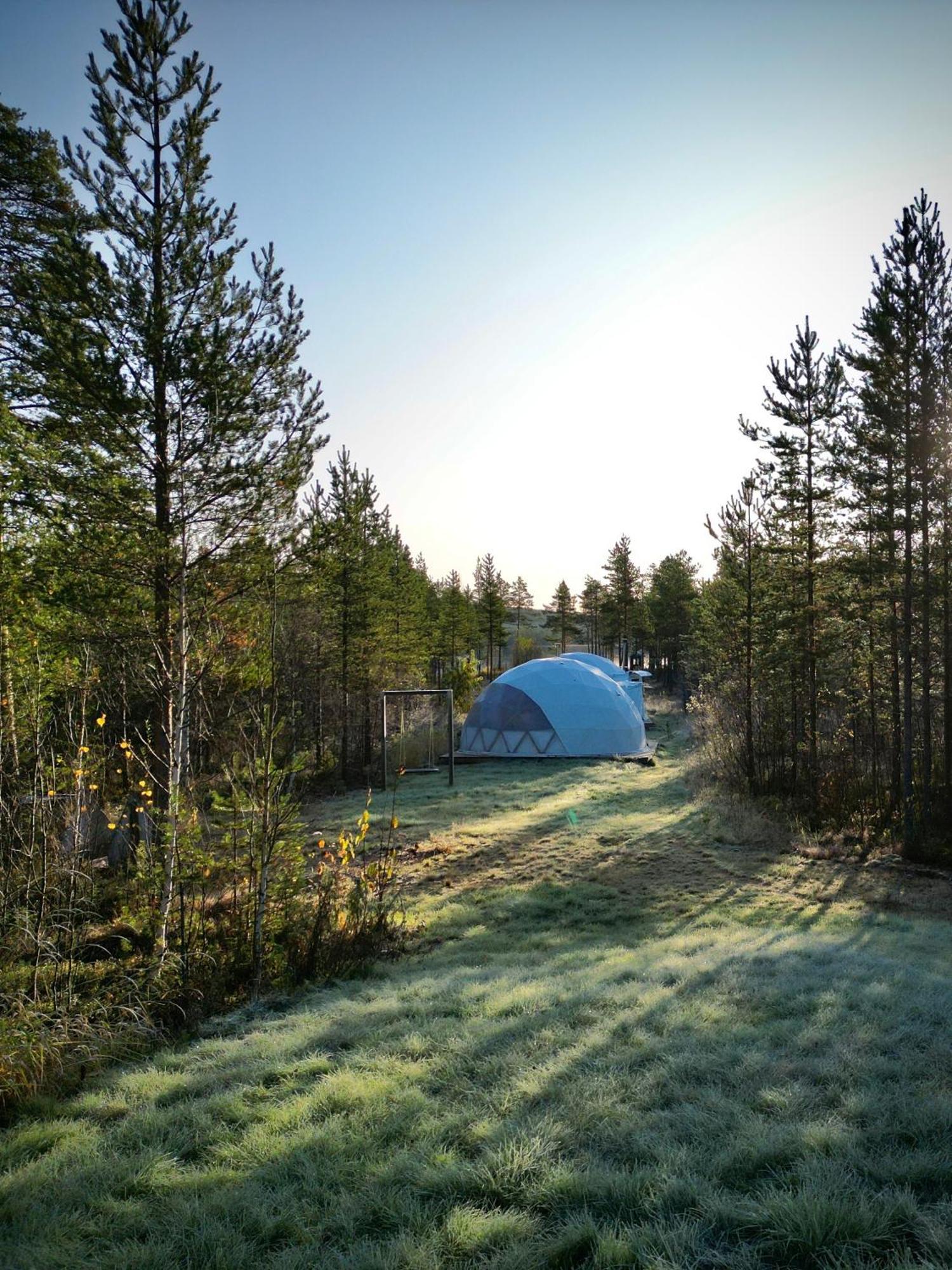 Aurora Igloo Fireplace-Heated Tents In A Secret Forest With Private Jacuzzi And Shared Sauna Bathroom And Dog Friendly Rovaniemi Dış mekan fotoğraf